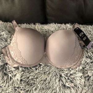 Like new APT 9 Demi Plunge Push Up Bra